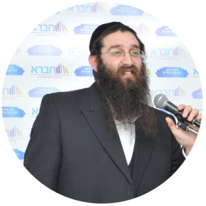 -חברא – ספרייה ניידת בשכונות בעיר באשדוד -תמונה של מאיר אבוביץ